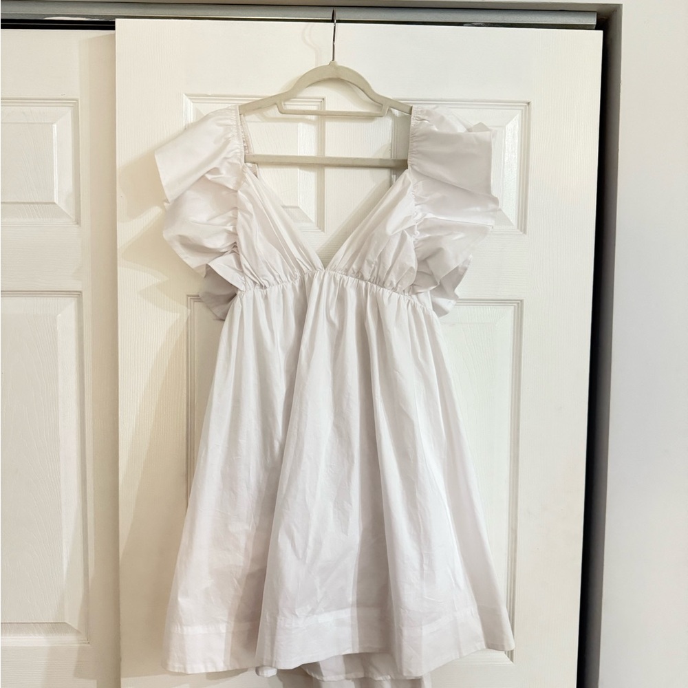 Elegant White Mini Dress